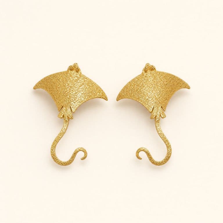 Aretes Mantarraya en dorado