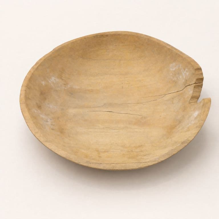 Batea redonda de madera clara